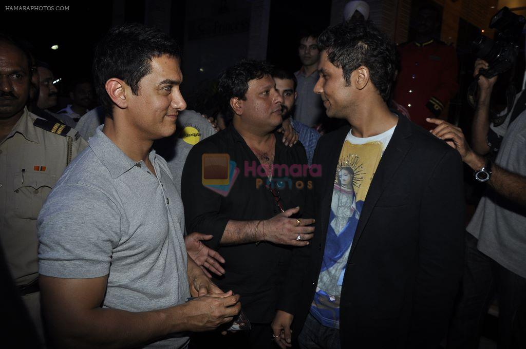 Aamir Khan, Randeep Hooda at the launch of Saheb Biwi aur Gangster music album in