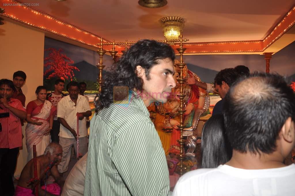 Imtiaz Ali at RK Ganpati in Chembur on 10th Sept 2011