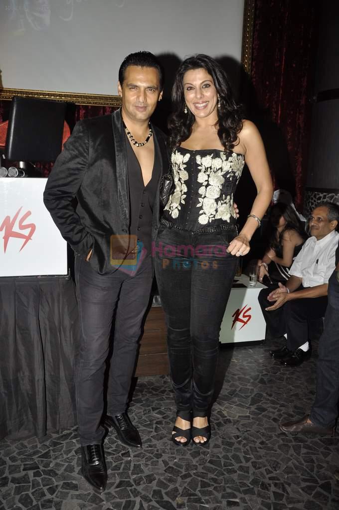 Pooja Bedi and Marc Robinson celebrate KamaSutra condoms 20 years completion in Canvas, Palladium on 16th Sept 2011