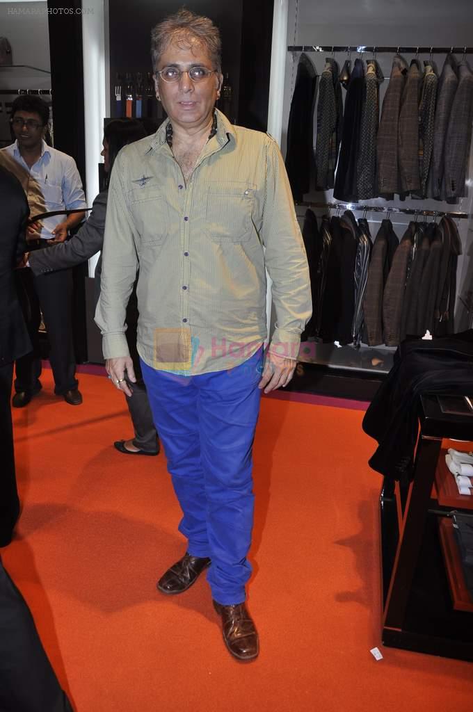Aditya Raj Kapoor at Etro store launch in Palladium on 16th Sept 2011
