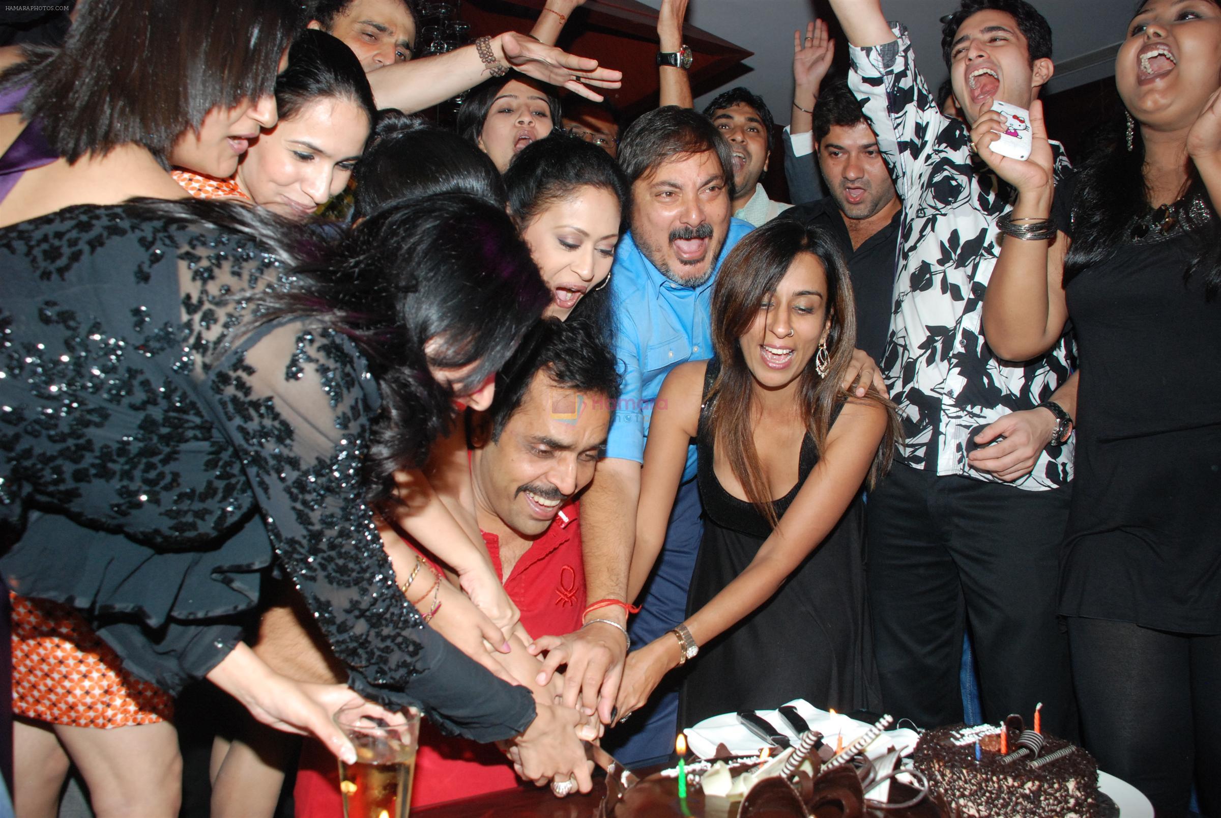 Crew Celebrating 200th episode  at the celebration of Tony and Deeya Singh�s Maryada�..Lekin Kab Tak Completes 200 Episodes
