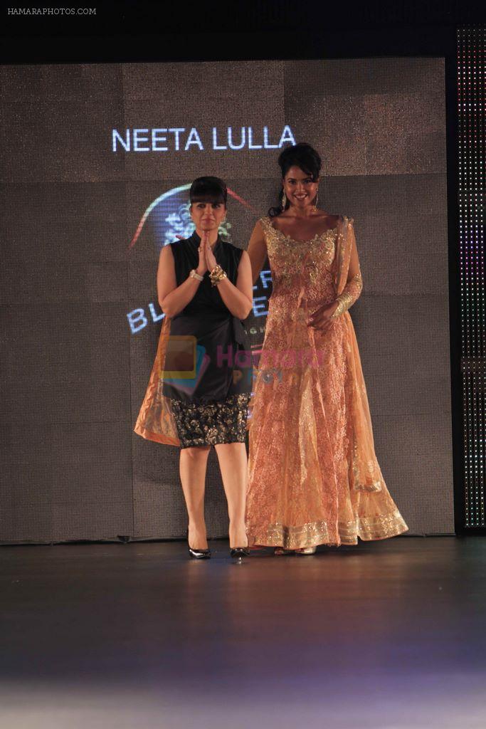 Sameera Reddy walk the ramp at the Blenders Pride Fashion Tour 2011 show in Delhi on 19th Sept 2011