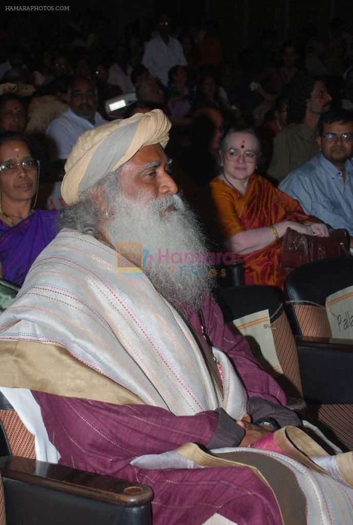 at Pallavi Gupta book launch bsaed on Sadhguru Jaggi Vasudev's life in Dadar on 20th Sept 2011