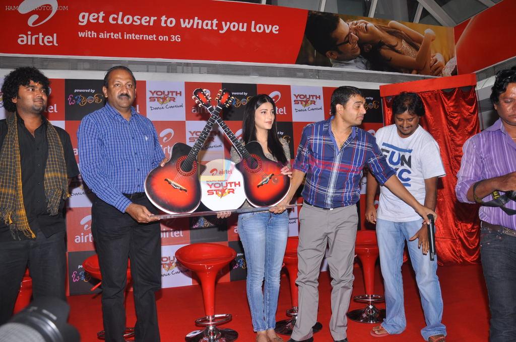 Shruti Hassan, Dil Raju, Team attends 2011 Airtel Youth Star Hunt Launch in AP on 24th September 2011