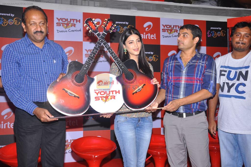 Shruti Hassan, Dil Raju, Team attends 2011 Airtel Youth Star Hunt Launch in AP on 24th September 2011