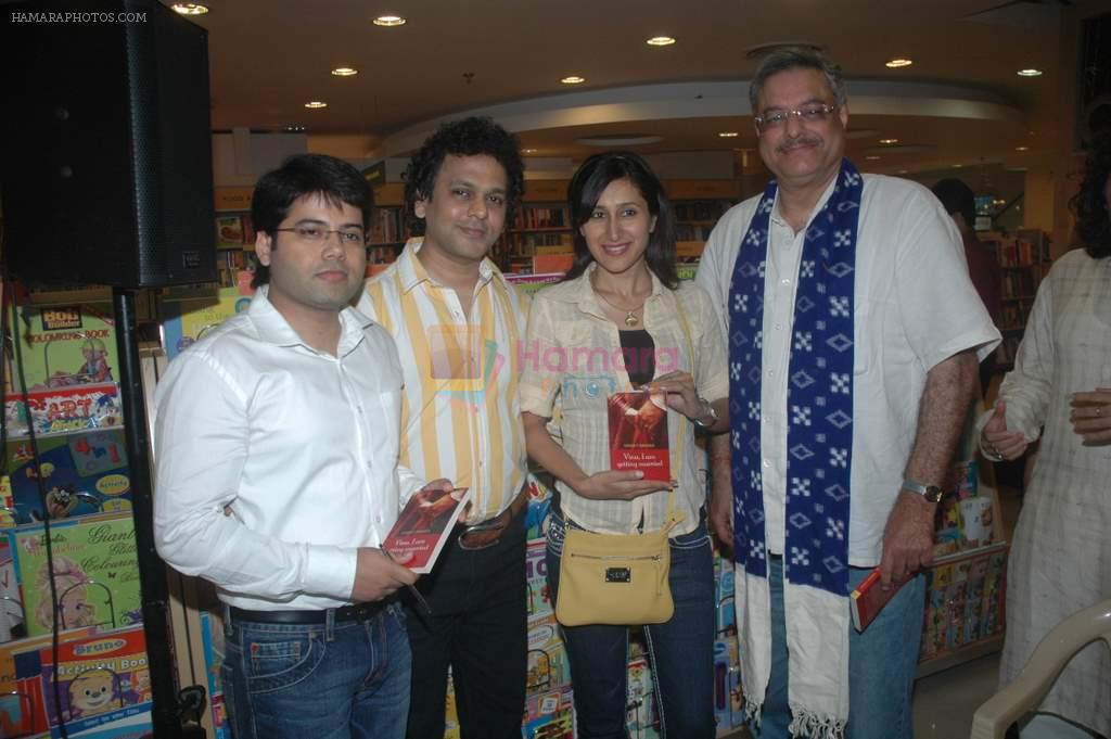 Siddharth Kak at Vineet Mishra book launch in Crossword, Juhu, Mumbai on 26th Sept 2011