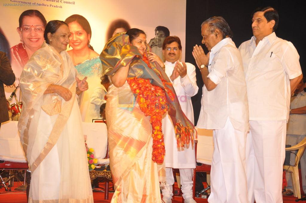 K.S.Chitra attends 2011 Lata Mangeshkar Music Awards on 27th September 2011
