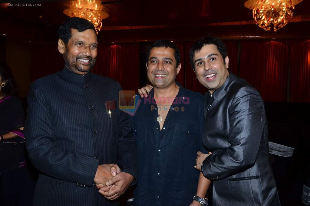Neeraj Soni, Ram Vilas Paswan at the audio release of the film Miley Naa Miley Hum in Novotel on 28th Sept 2011