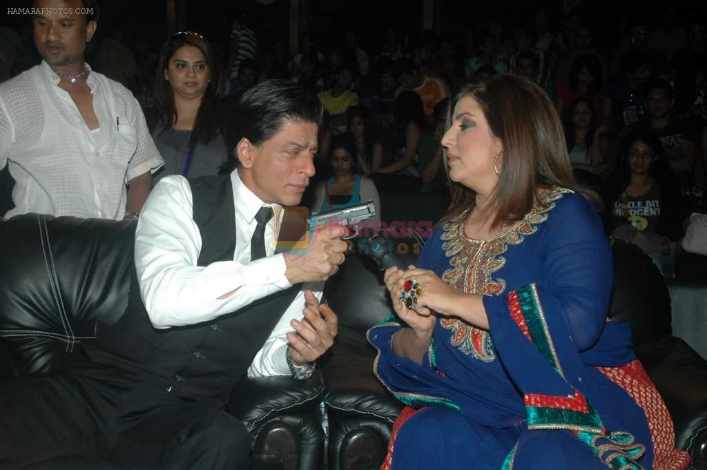 Shahrukh Khan, Farah Khan at the Finale of Just Dance in Filmcity, Mumbai on 29th Sept 2011