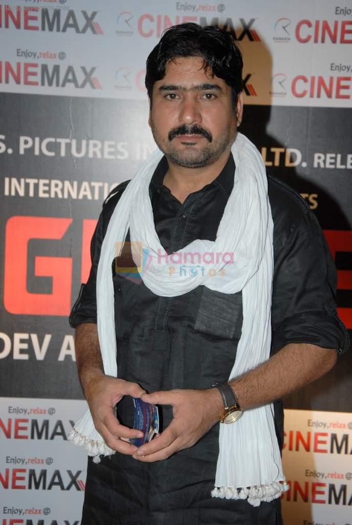 Yashpal Sharma at Dev Anand's Chargesheet film premiere in Cinemax, Mumbai on 29th Sept 2011