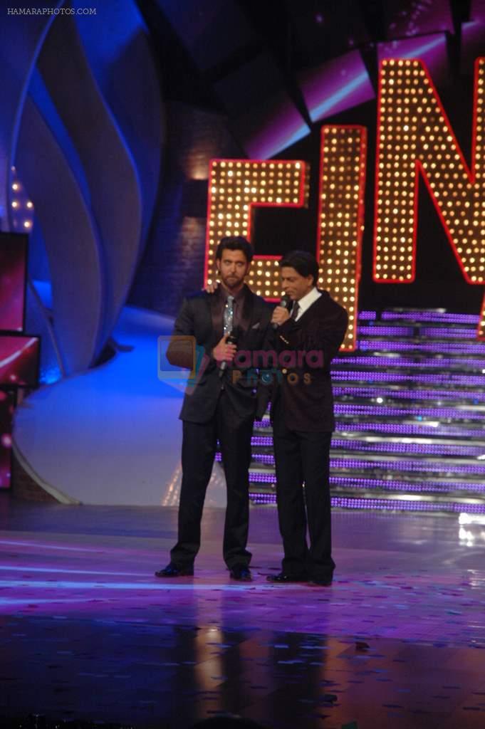 Shahrukh Khan, Hrithik Roshan at the Finale of Just Dance in Filmcity, Mumbai on 29th Sept 2011