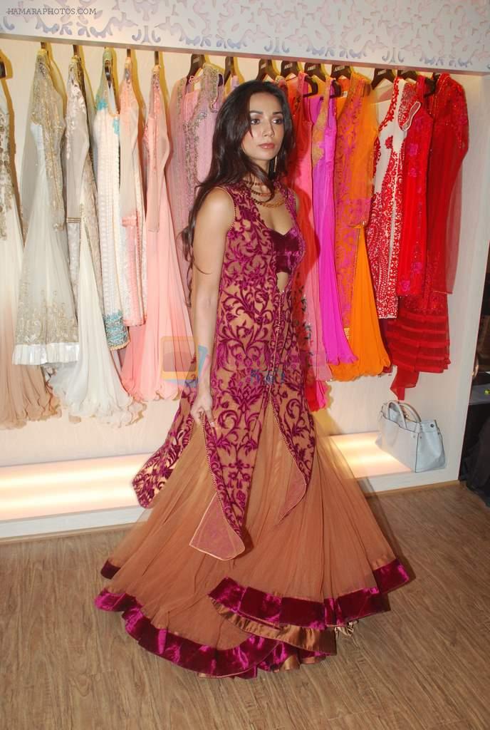 Ira Dubey at opening of Amber by Ecru Luxury a pret label by Ankur Batra in Kemps Corner on 29th Sept 2011