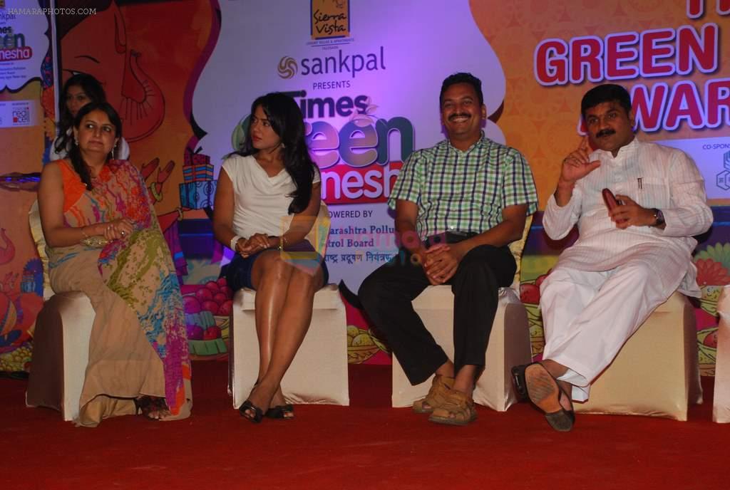 Sameera Reddy at Times Ganesha awards ceremony in Prabhadevi on 30th Sept 2011