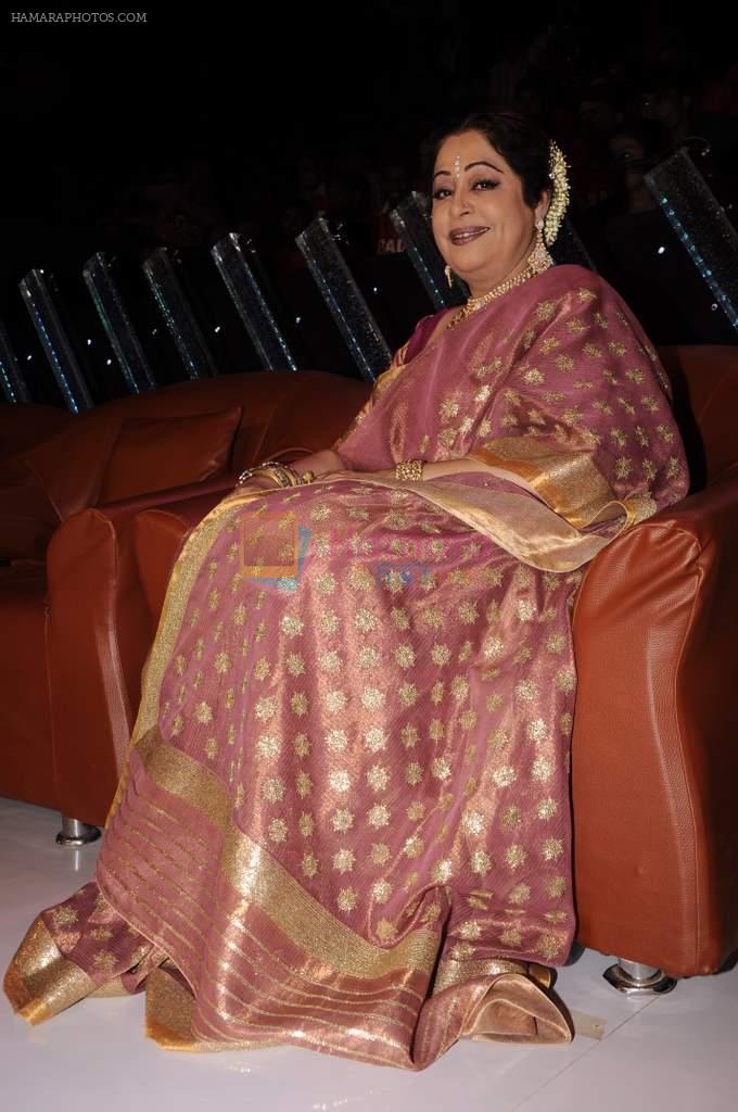 Kiron Kher on the sets of India's got talent in Filmcity, Mumbai on 30th Sept 2011