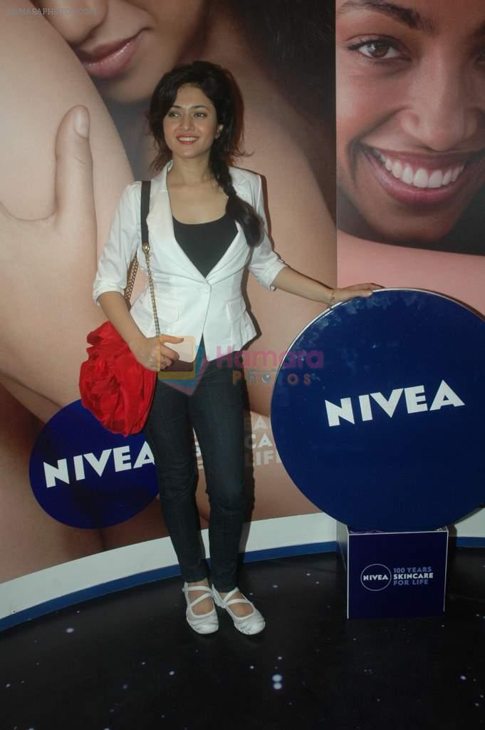 Sonal Sehgal at Nivea promotional event in Malad on 30th Sept 2011