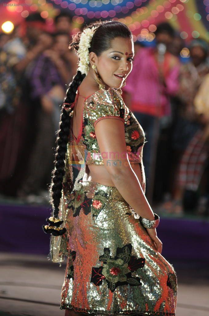 Meghna Naidu Dance On Sets Stills