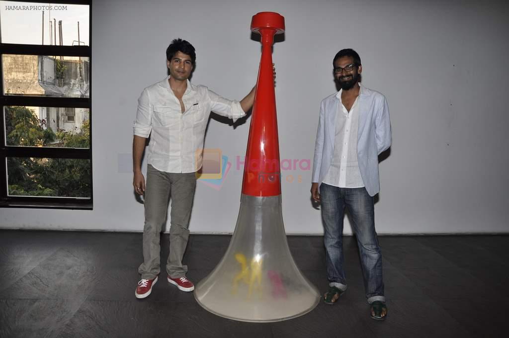 Rajeev Khandelwal at the Silent Noise by Saini S Johray in Viewing Room, Colaba, Mumbai on 7th Oct 2011