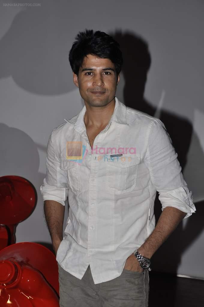 Rajeev Khandelwal at the Silent Noise by Saini S Johray in Viewing Room, Colaba, Mumbai on 7th Oct 2011