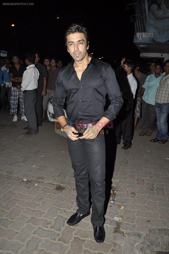 Aashish Chaudhary at Love Breakups Zindagi party in Aurus on 9th Oct 2011