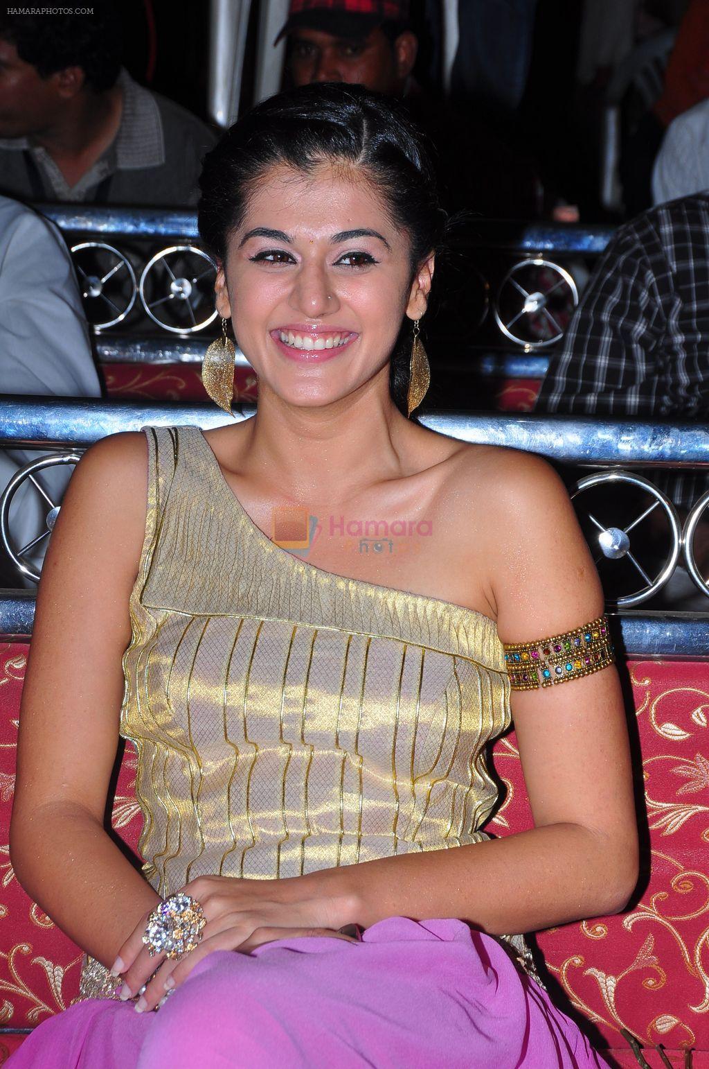 Tapasee Pannu attends Mogudu Movie Audio Launch on 11th October 2011