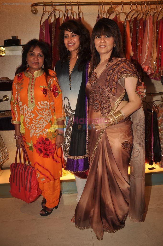 Neeta Lulla at Neeta Lulla previews her latest collection in KHar, Mumbai on 14th Oct 2011