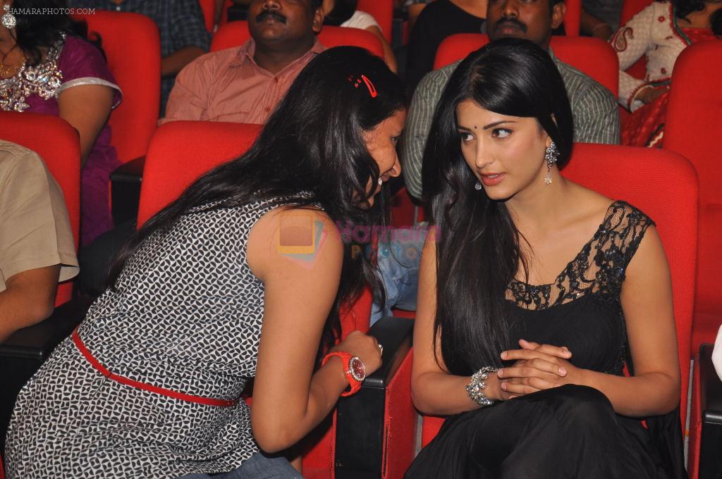 Shruti Hassan attends Oh My Friend Audio Launch on 14th October 2011