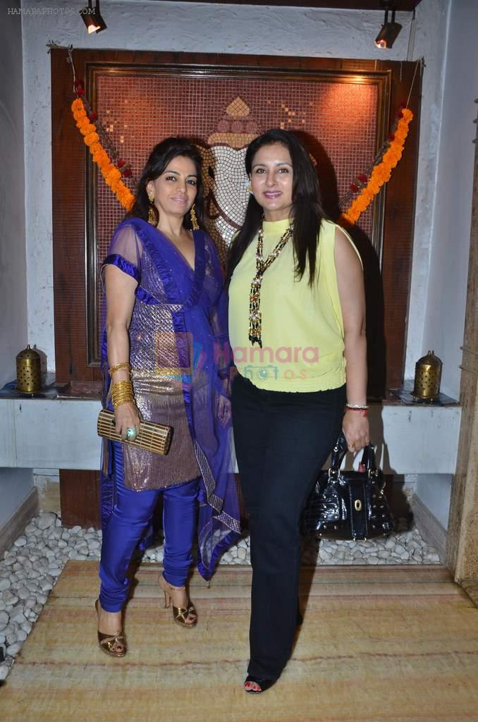 meena rohira with poonam dhillon at Nimmu Panjabi's festive collection launch in Mumbai on 18th Oct 2011