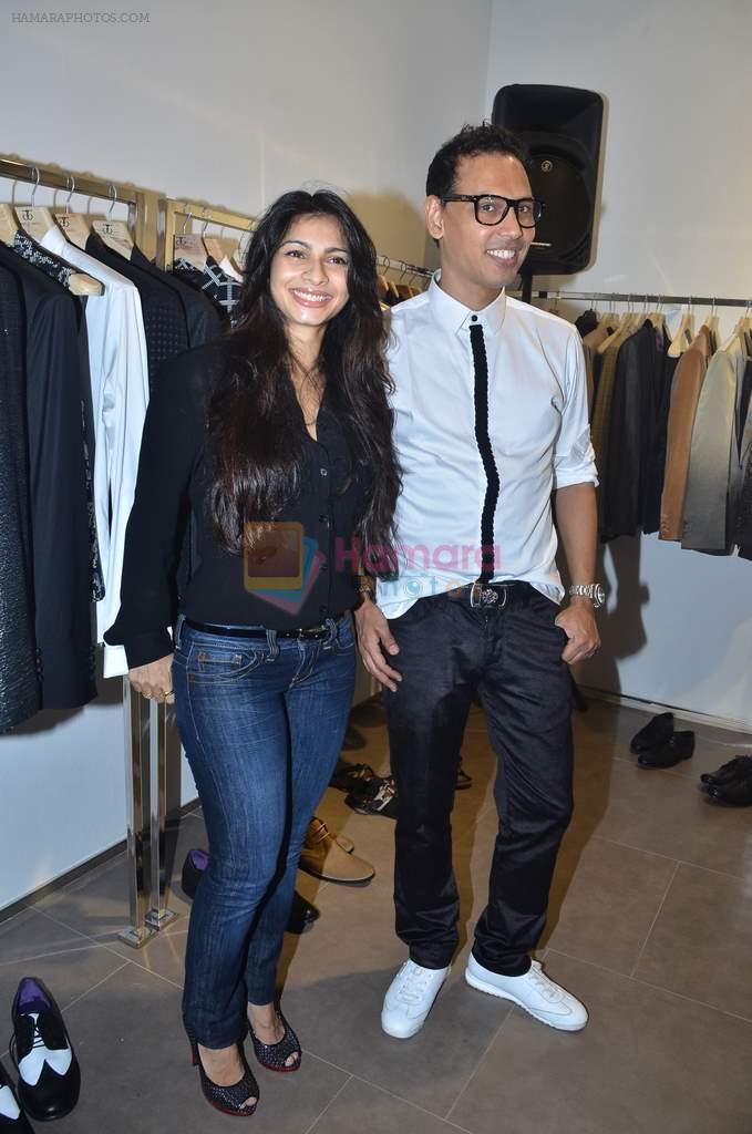 Tanisha Mukherjee at Troy Costa store launch in Mumbai on 19th Oct 2011