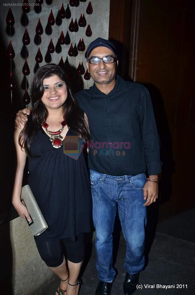 vipul bhagat with wife at VERVE celebrates 15th Anniversary in Shiro, Mumbai on 20th Oct 2011c