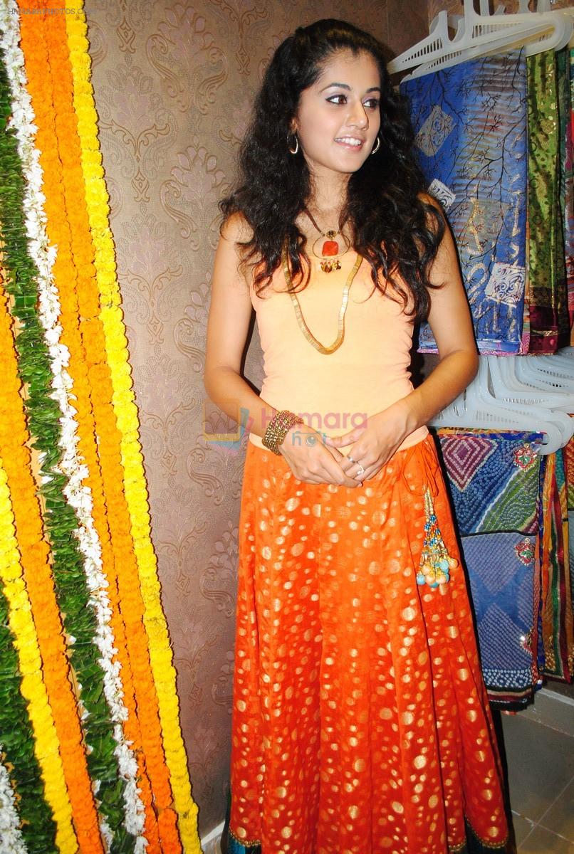 Taapsee Pannu attends Laasya Showroom Opening on 21st October 2011
