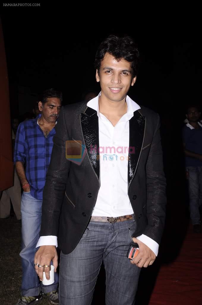 Abhijeet Sawant at Police Diwali show in Andheri Sports Complex on 22nd Oct 2011