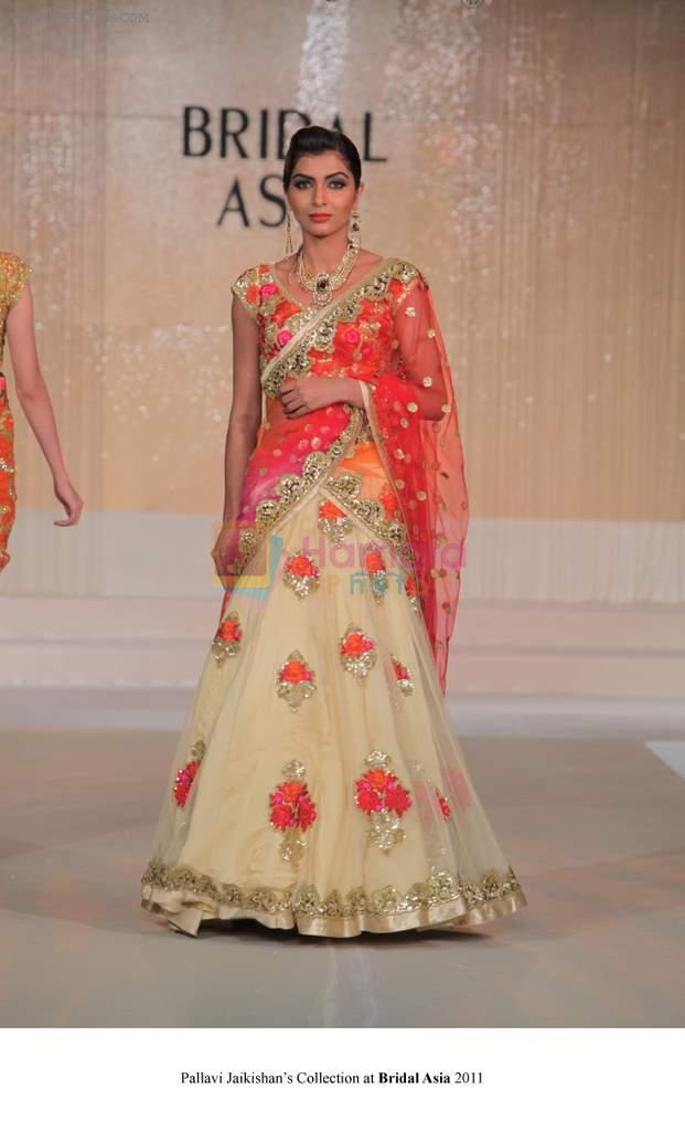 Model walk the ramp for Pallavi jaikishan Show at Bridal Asia 2011 on 27th Sept 2011