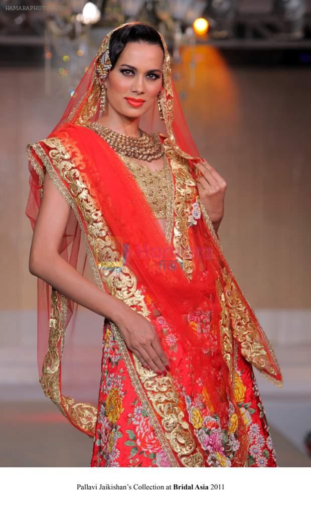 Model walk the ramp for Pallavi jaikishan Show at Bridal Asia 2011 on 27th Sept 2011