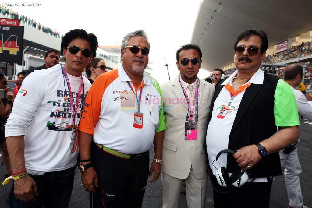 Shahrukh Khan at F1 India in Mumbai on 30th Oct 2011