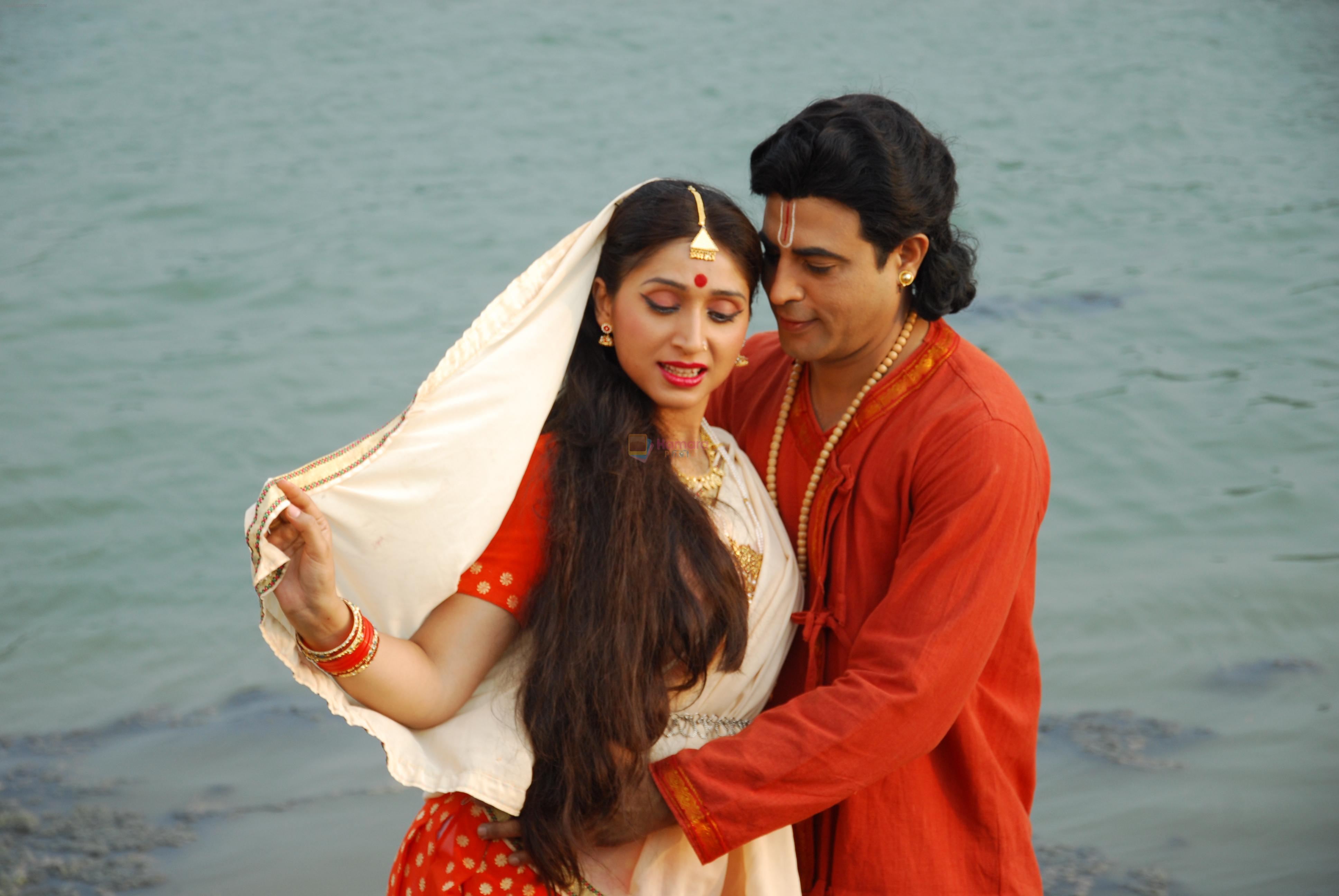 Sunil Sharma, Pooja Balushi in Ratnavali Movie Stills