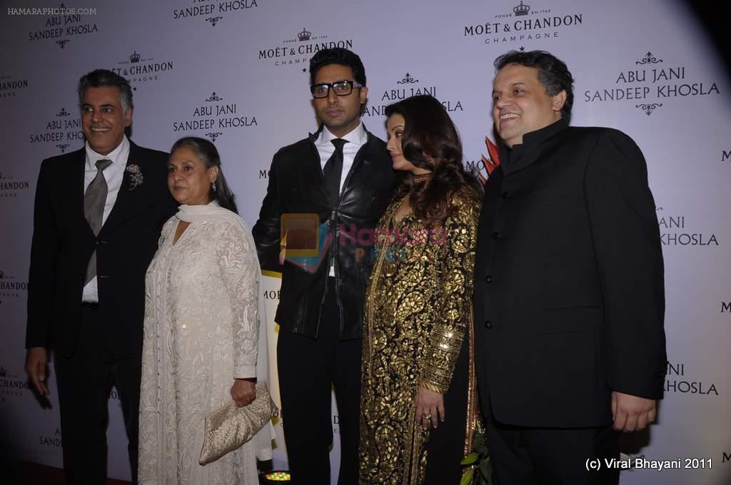 Aishwarya Rai Bachchan, Abhishek Bachchan, Jaya Bachchan at Abu Jani and Sandeep Khosla's 25th year bash in Grand Hyatt, Mumbai on 8th Nov 2011