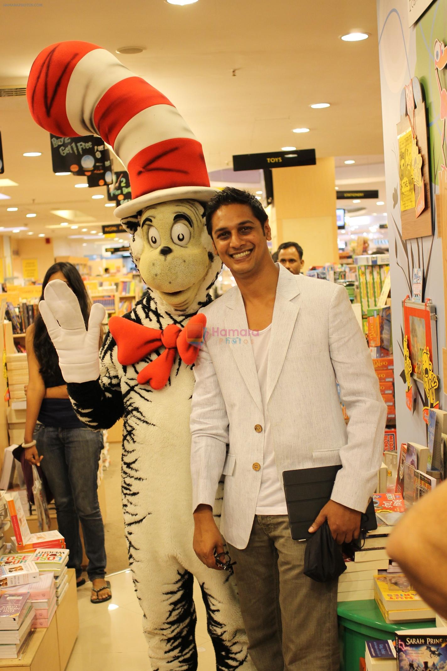 Sid Shah celebrate Children�s day with Dr. Seuss at Crosswords in Inorbit, Kemps Corner on 14th Nov 2011
