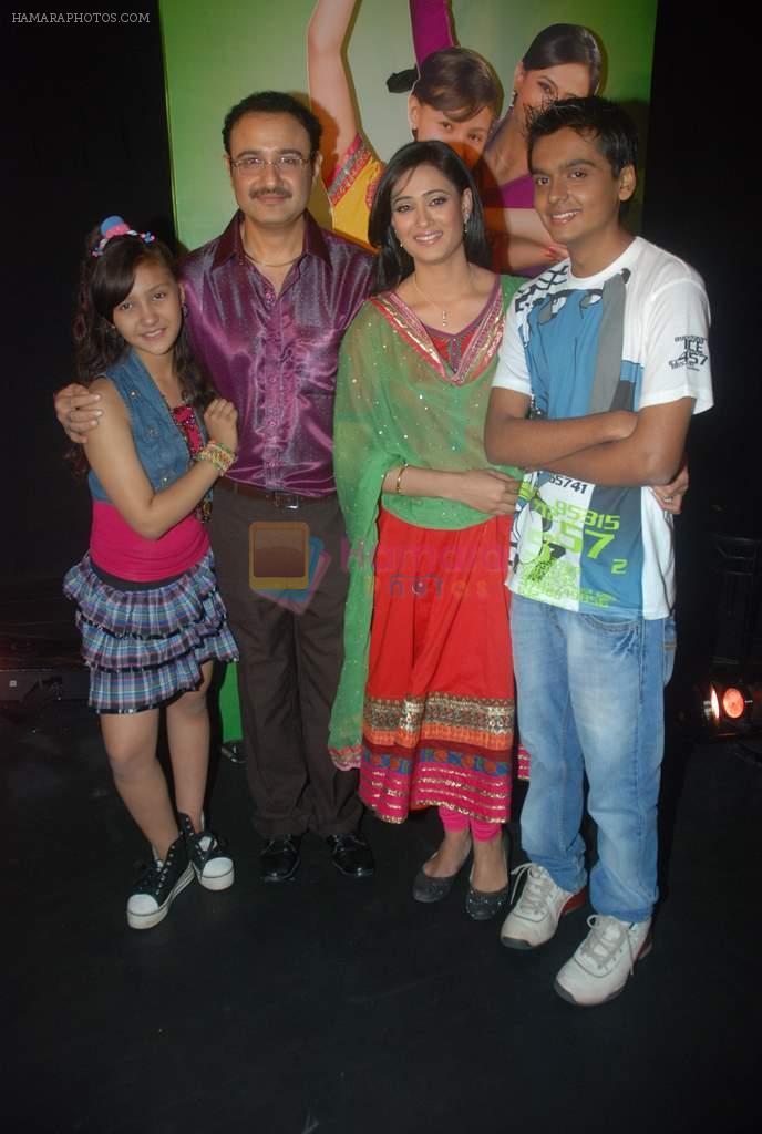 Shweta Tiwari, Vivek Mushran at Sony TV launches Parvarish in Powai on 15th Nov 2011