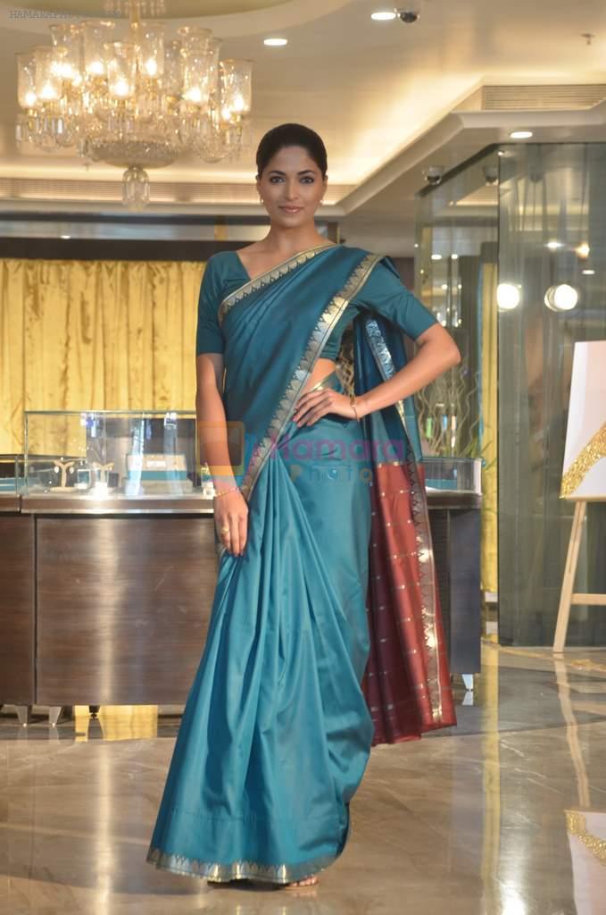 Parvathy Omnakuttan at Tanishq showcases MIA collection in Andheri, Mumbai on 17th Nov 2011