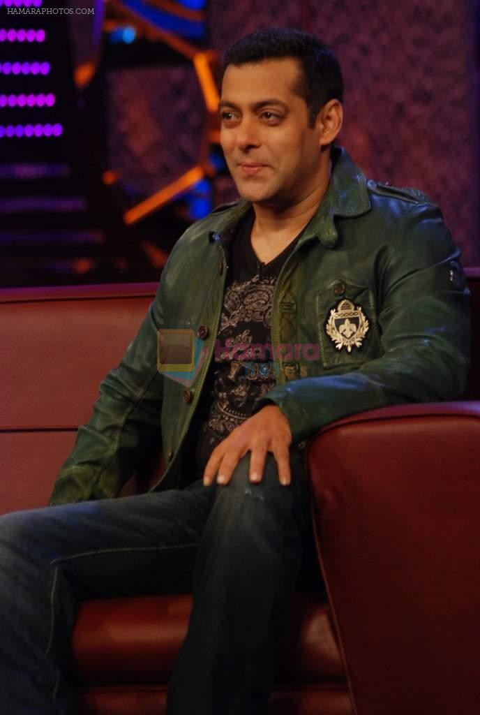 Salman Khan on the sets of Big Boss 5 on 18th Nov 2011