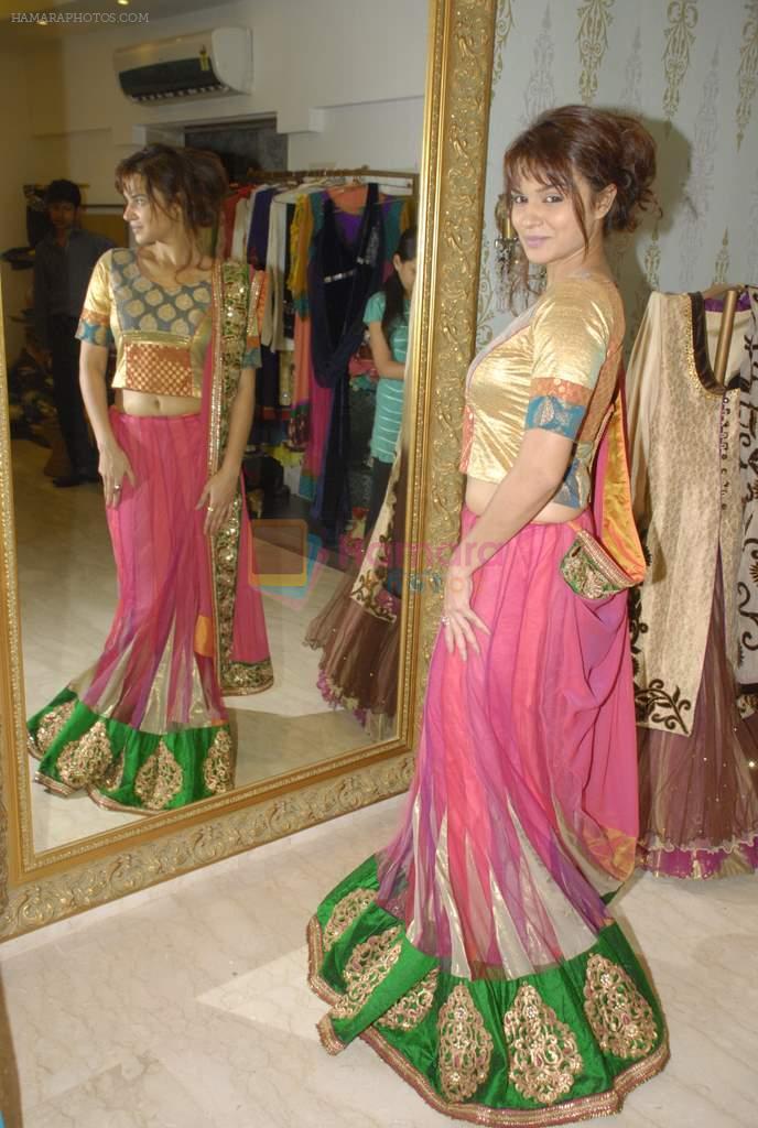 Aashka Goradia is dressed up by Amy Billimoria in Santacruz on 19th Nov 2011