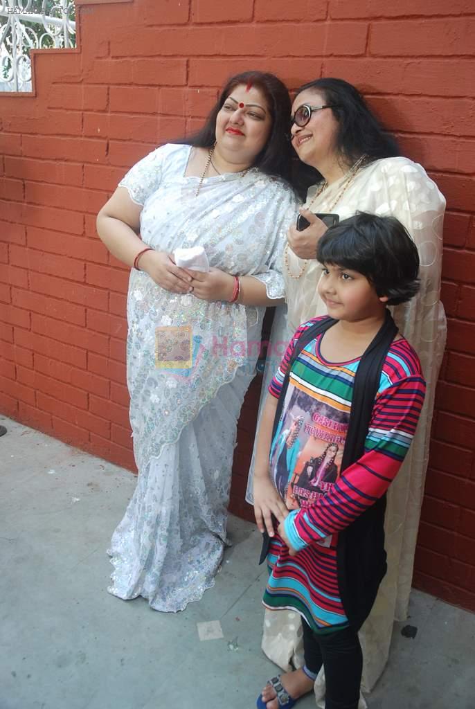 Leena Chandavarkar at Ruma Devi's birthday in Juhu, Mumbai on 21st Nov 2011
