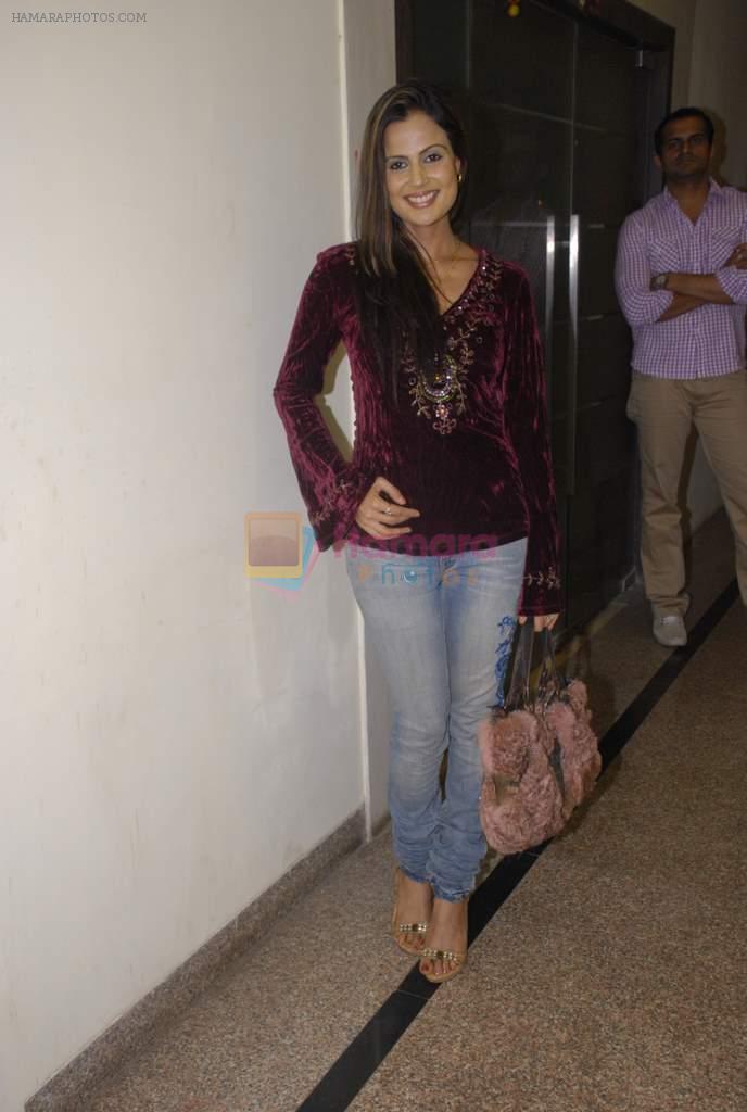 Nandini Singh at Designer Aarti Gupta showcases her collection in Wedding Cafe on 23rd Nov 2011