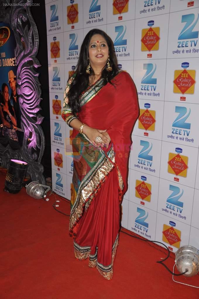 Geeta Kapoor at Zee Rishtey Awards in Andheri Sports Complex on 26th Nov 2011
