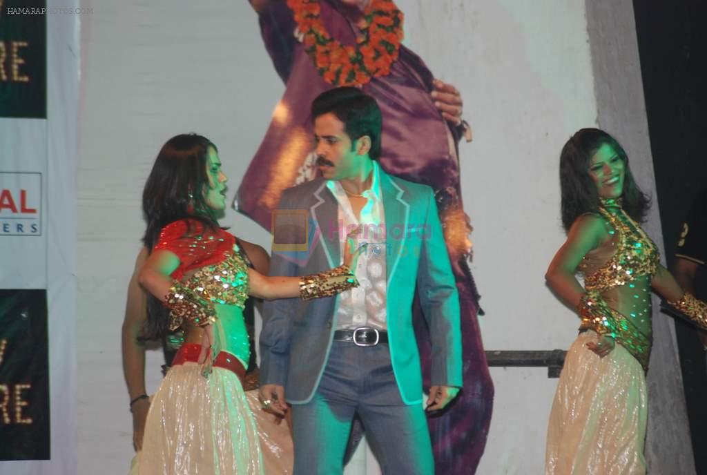 Tusshar Kapoor at Dirty picture promotions at Mithibai college Kshitij festival in Parel, Mumbai on 30th Nov 2011