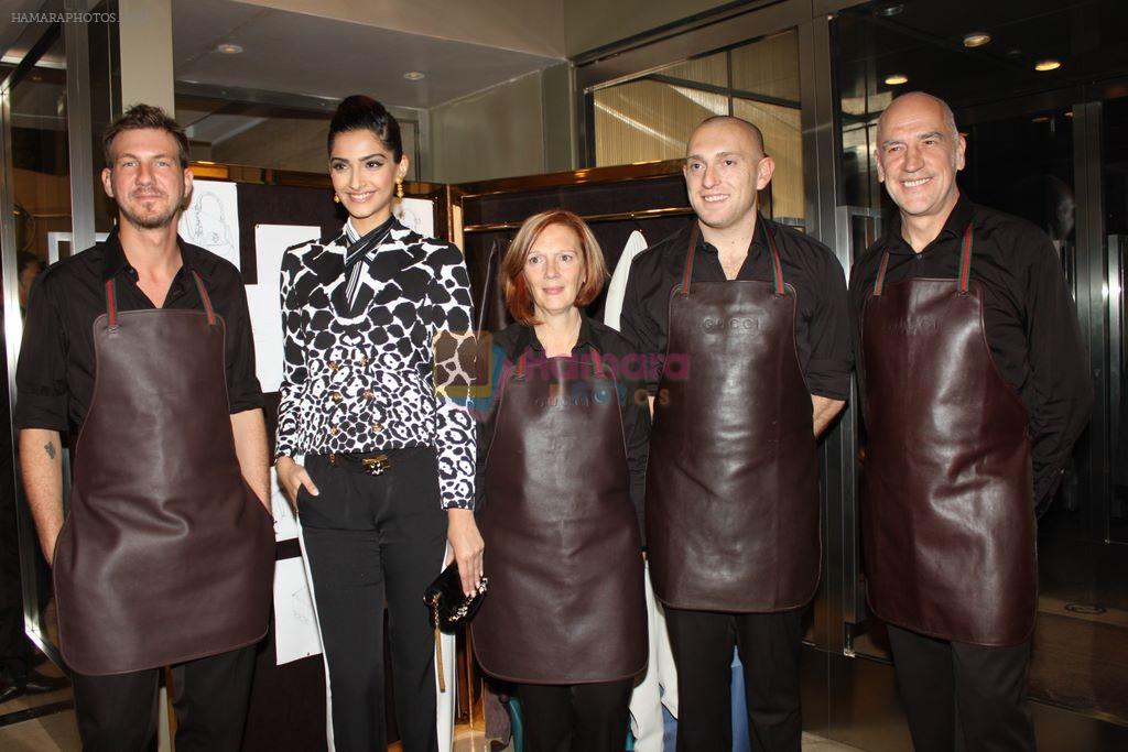 Sonam Kapoor graces Gucci preview at Trident, Mumbai on 2nd Dec 2011