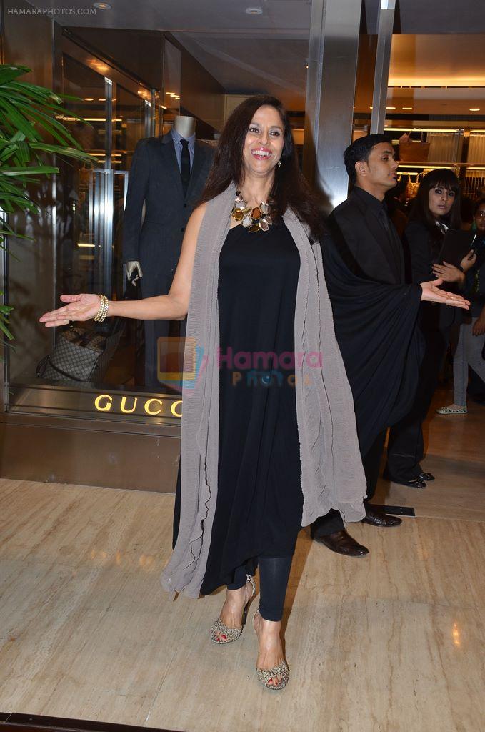 Shobha De graces Gucci preview at Trident, Mumbai on 2nd Dec 2011