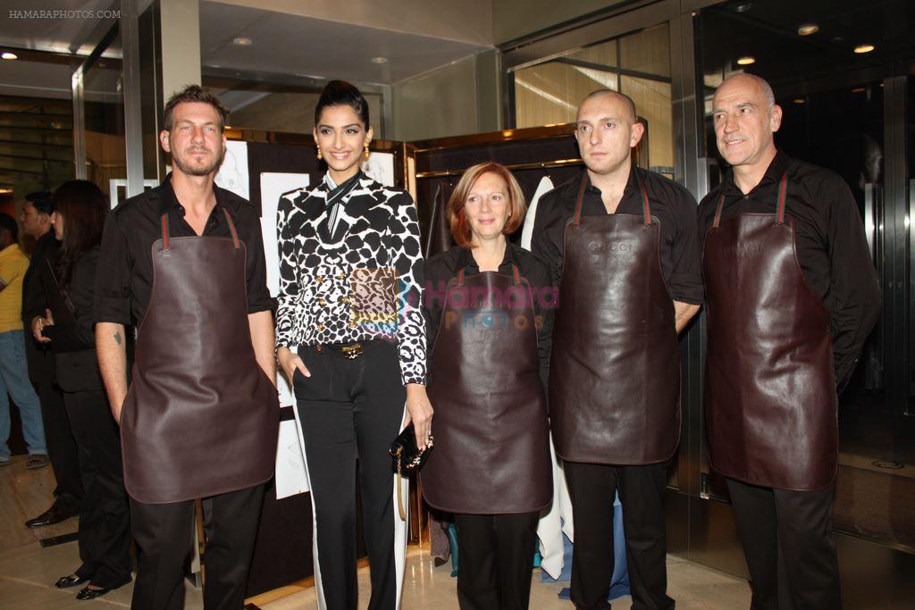 Sonam Kapoor graces Gucci preview at Trident, Mumbai on 2nd Dec 2011