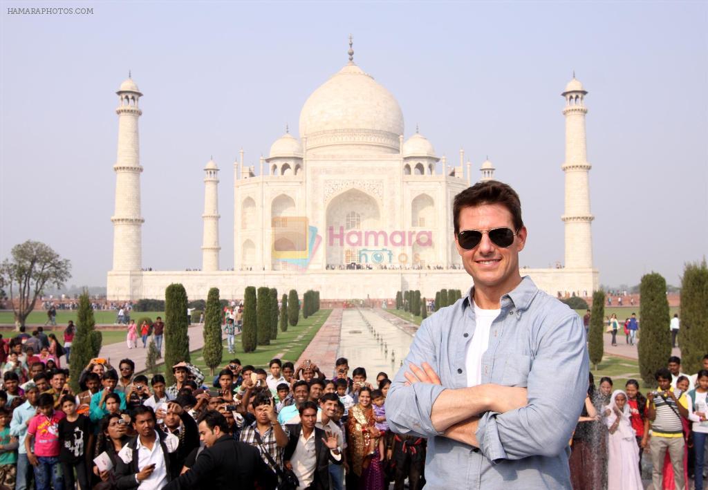 Tom Cruise at the Taj Mahal, Delhi on 3rd Dec 2011