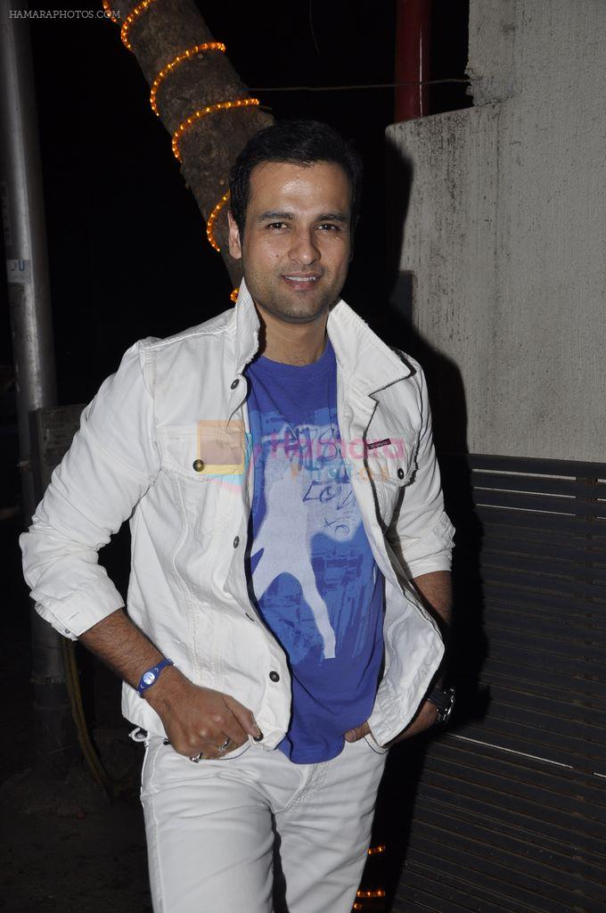 Rohit Roy grace Simone's collection launch at OPA in Juhu, Mumbai on 5th Dec 2011